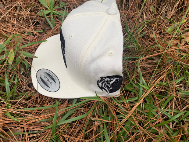 The 3D Embroidery SnapBack hat cream